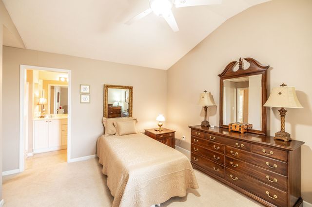 800 Browns Ln Apt C2, Gallatin, TN 37066