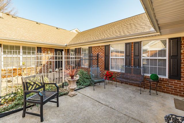 800 Browns Ln Apt C2, Gallatin, TN 37066