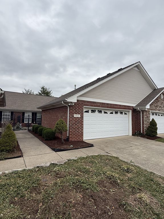 800 Browns Ln Apt C2, Gallatin, TN 37066
