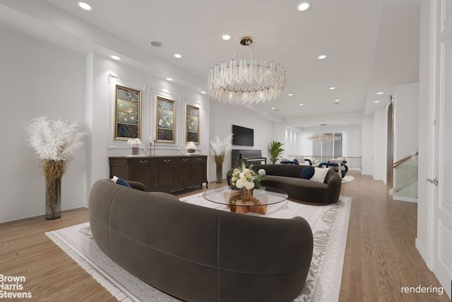 224 E 12TH Street, New York City, NY 10003