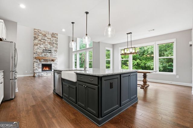 195 Floating Leaf Way, Dallas, GA 30132