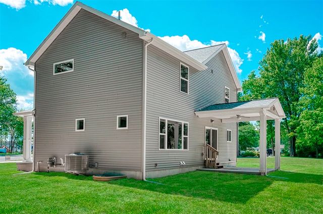 570 W Wildwood Drive, Owosso, MI 48867