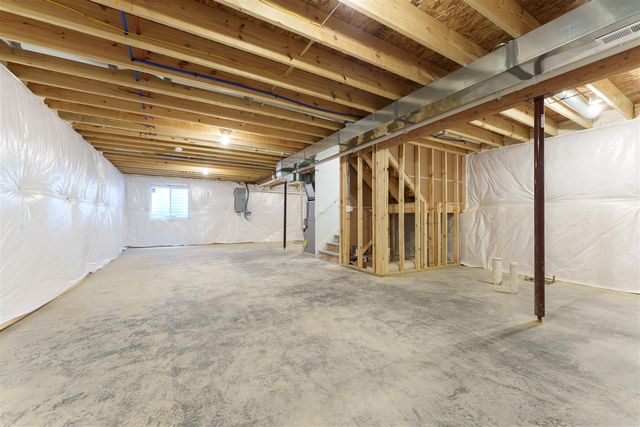 570 W Wildwood Drive, Owosso, MI 48867