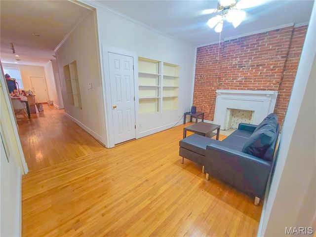 5943 Kingsbury Avenue, St Louis, MO 63112