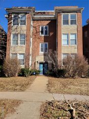 5943 Kingsbury Avenue, St Louis, MO 63112