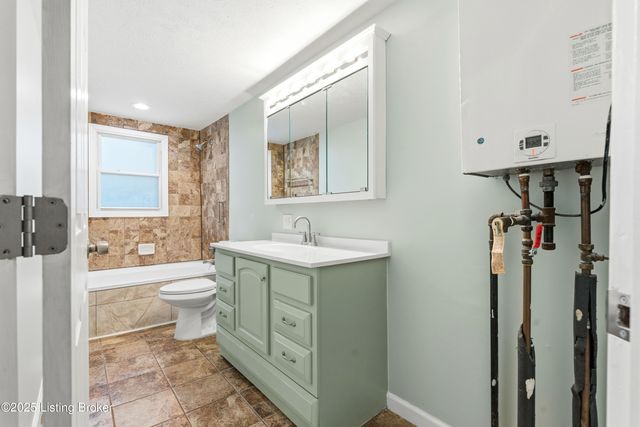 400 Hillview Dr, Louisville, KY 40214