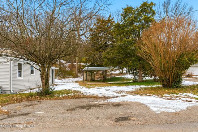 400 Hillview Dr, Louisville, KY 40214