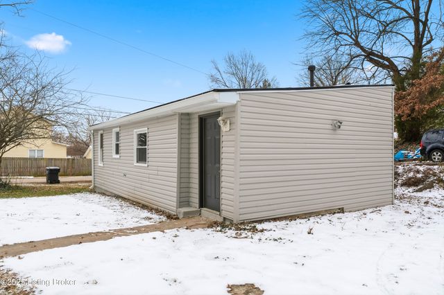 400 Hillview Dr, Louisville, KY 40214