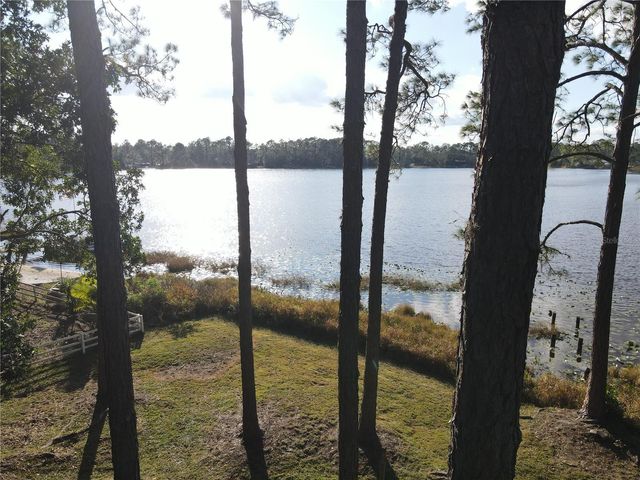 161 RILEY LAKE DRIVE, Hawthorne, FL 32640