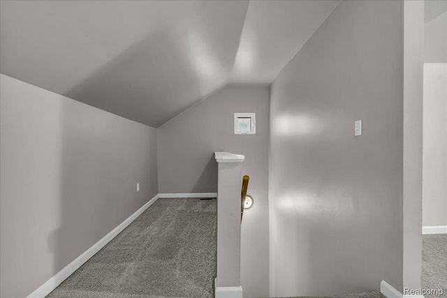 8268 Hudson Avenue, Warren, MI 48089