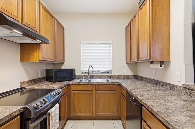 1330 LONG OAK WAY, Sanford, FL 32771