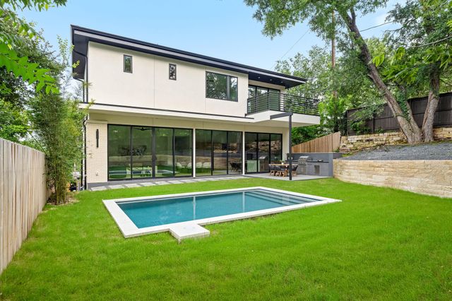 1102 Summit ST, Austin, TX 78741