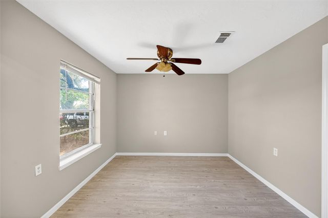 1709 Capri Lane, Seabrook, TX 77586