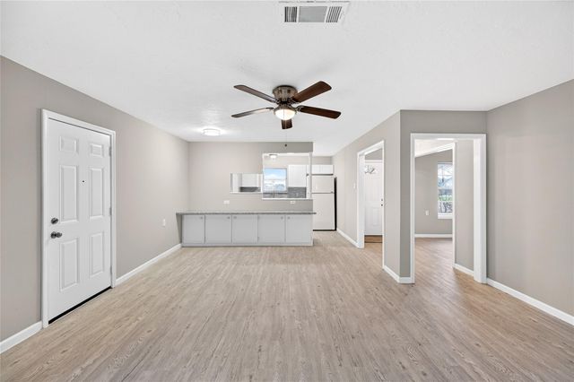 1709 Capri Lane, Seabrook, TX 77586