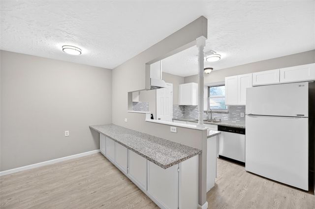 1709 Capri Lane, Seabrook, TX 77586