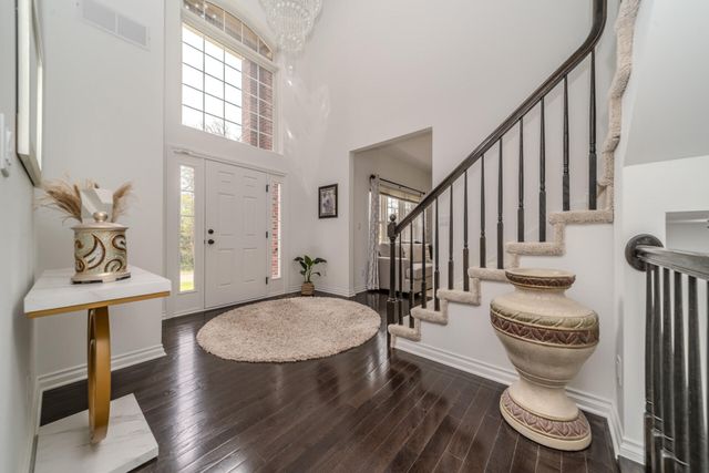 1360 Fairlane Drive, Ann Arbor, MI 48104
