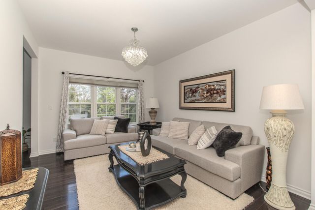 1360 Fairlane Drive, Ann Arbor, MI 48104
