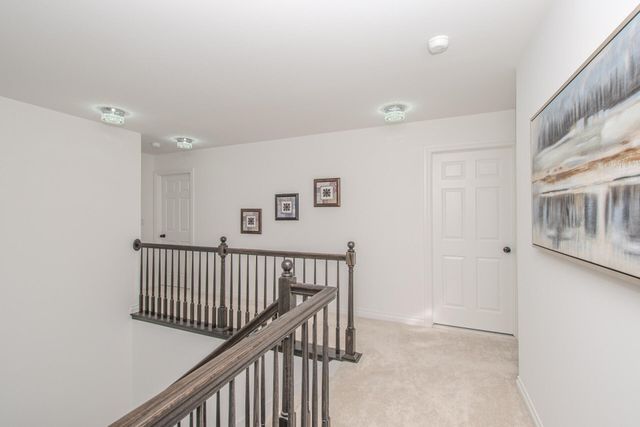 1360 Fairlane Drive, Ann Arbor, MI 48104