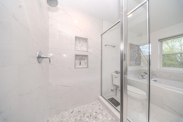 1360 Fairlane Drive, Ann Arbor, MI 48104
