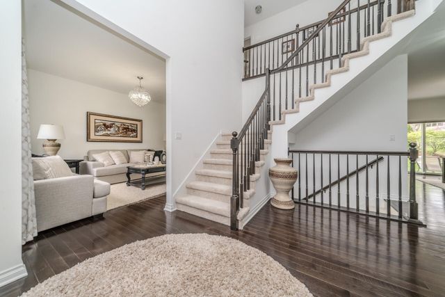 1360 Fairlane Drive, Ann Arbor, MI 48104