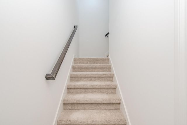1360 Fairlane Drive, Ann Arbor, MI 48104