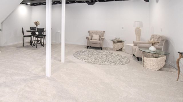 1360 Fairlane Drive, Ann Arbor, MI 48104