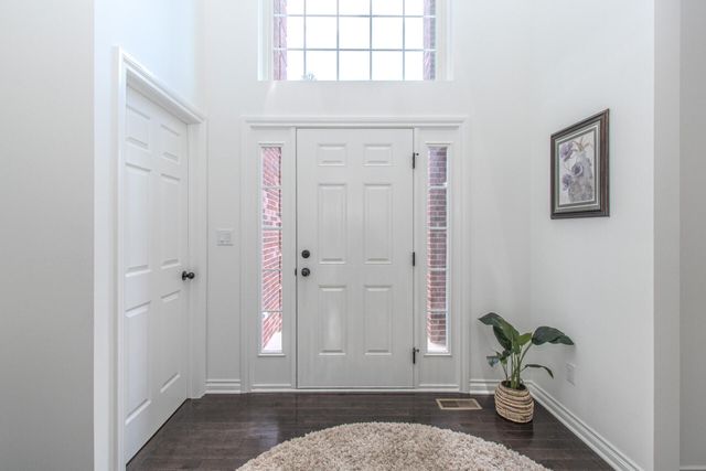 1360 Fairlane Drive, Ann Arbor, MI 48104