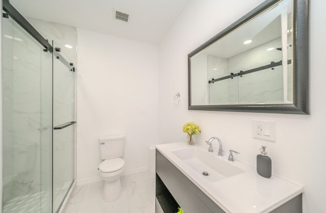 1360 Fairlane Drive, Ann Arbor, MI 48104