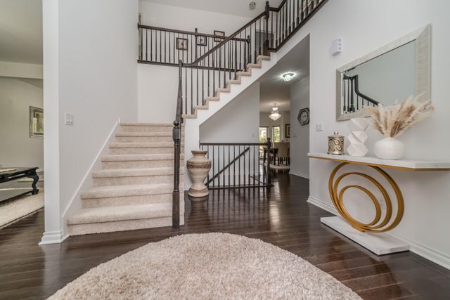 1360 Fairlane Drive, Ann Arbor, MI 48104