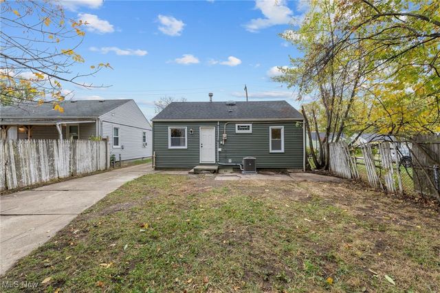 13410 Wainfleet Avenue, Cleveland, OH 44135