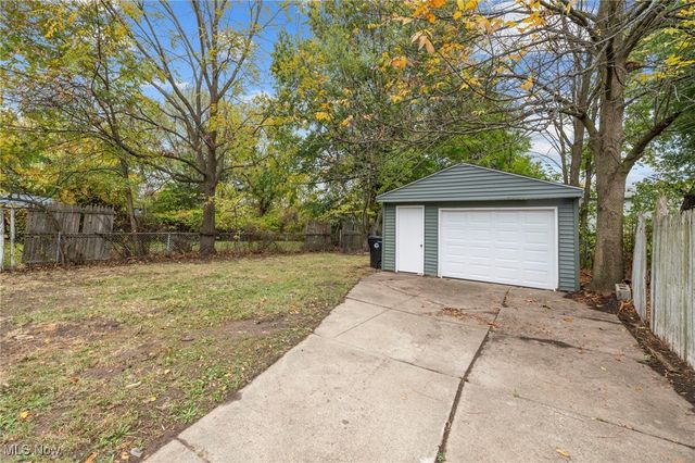 13410 Wainfleet Avenue, Cleveland, OH 44135