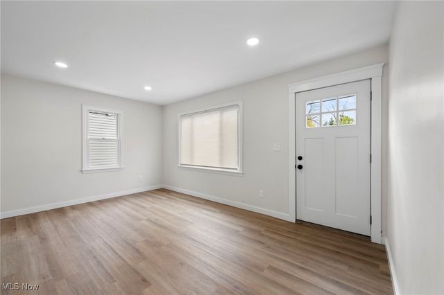 13410 Wainfleet Avenue, Cleveland, OH 44135