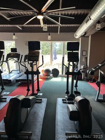 112a Southfield Avenue 319, Stamford, CT 06902