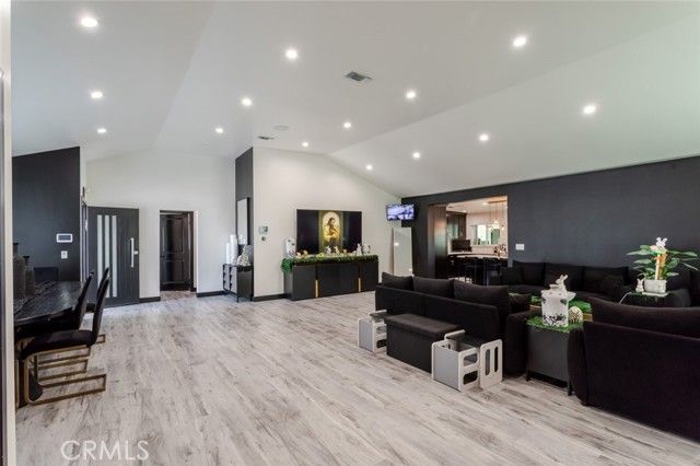 12608 Califa Street, Valley Village, CA 91607