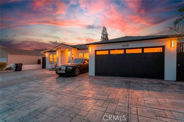 12608 Califa Street, Valley Village, CA 91607