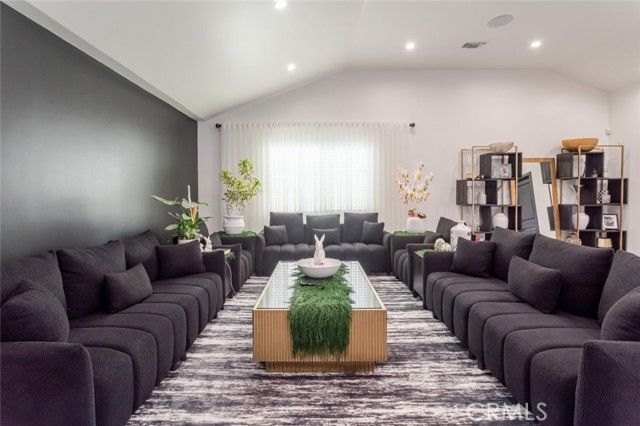 12608 Califa Street, Valley Village, CA 91607