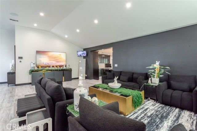 12608 Califa Street, Valley Village, CA 91607