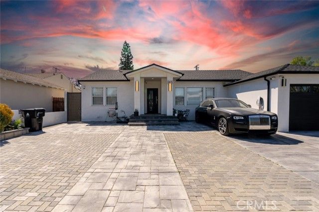 12608 Califa Street, Valley Village, CA 91607