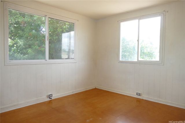 94-027 Nawaakoa Place 1, Waipahu, HI 96797