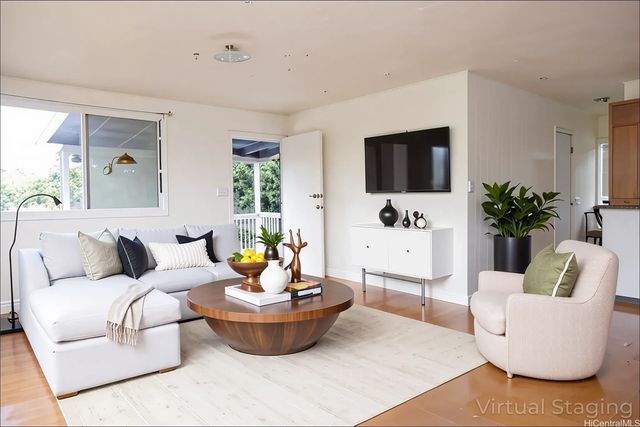 94-027 Nawaakoa Place 1, Waipahu, HI 96797