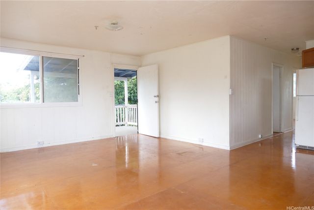94-027 Nawaakoa Place 1, Waipahu, HI 96797