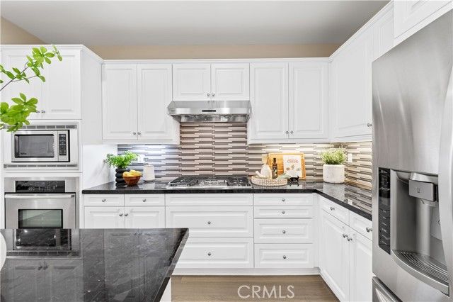 129 Pathway, Irvine, CA 92618