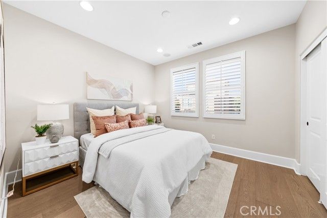 129 Pathway, Irvine, CA 92618