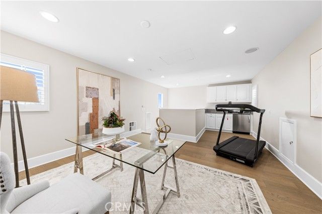 129 Pathway, Irvine, CA 92618