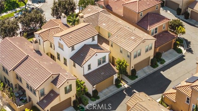 129 Pathway, Irvine, CA 92618