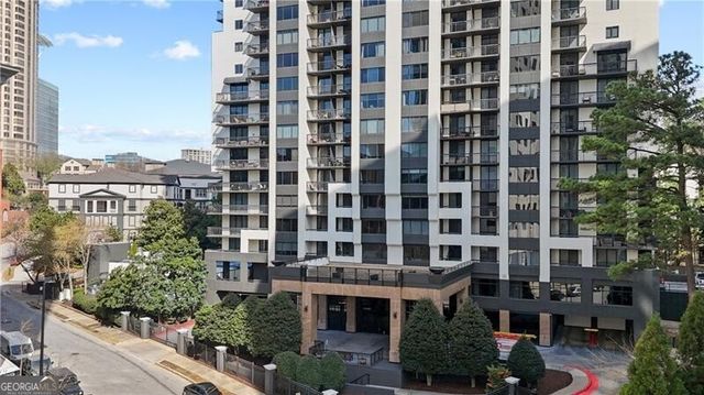 3481 Lakeside Drive NE 1201, Atlanta, GA 30326