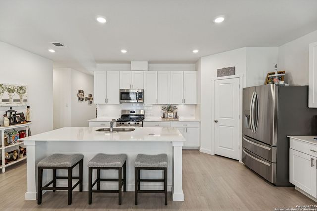 4044 Rock Mill Dam, San Antonio, TX 78245