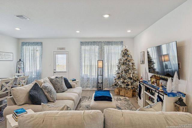 4044 Rock Mill Dam, San Antonio, TX 78245