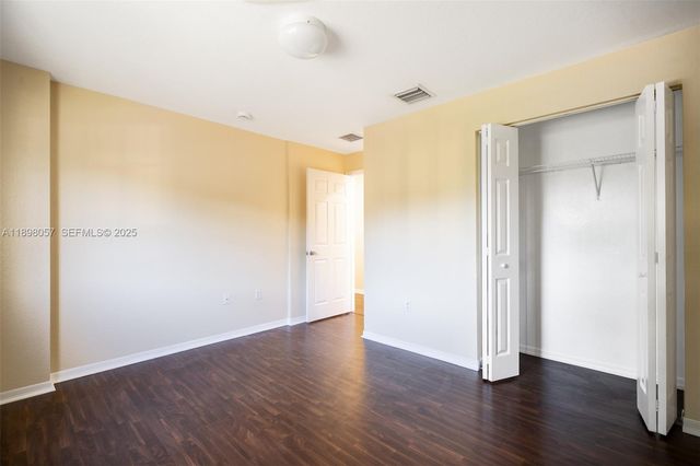 6051 SW 19th Place, North Lauderdale, FL 33068