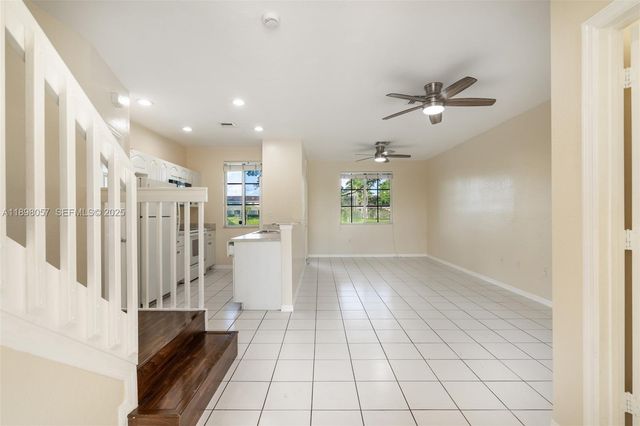 6051 SW 19th Place, North Lauderdale, FL 33068